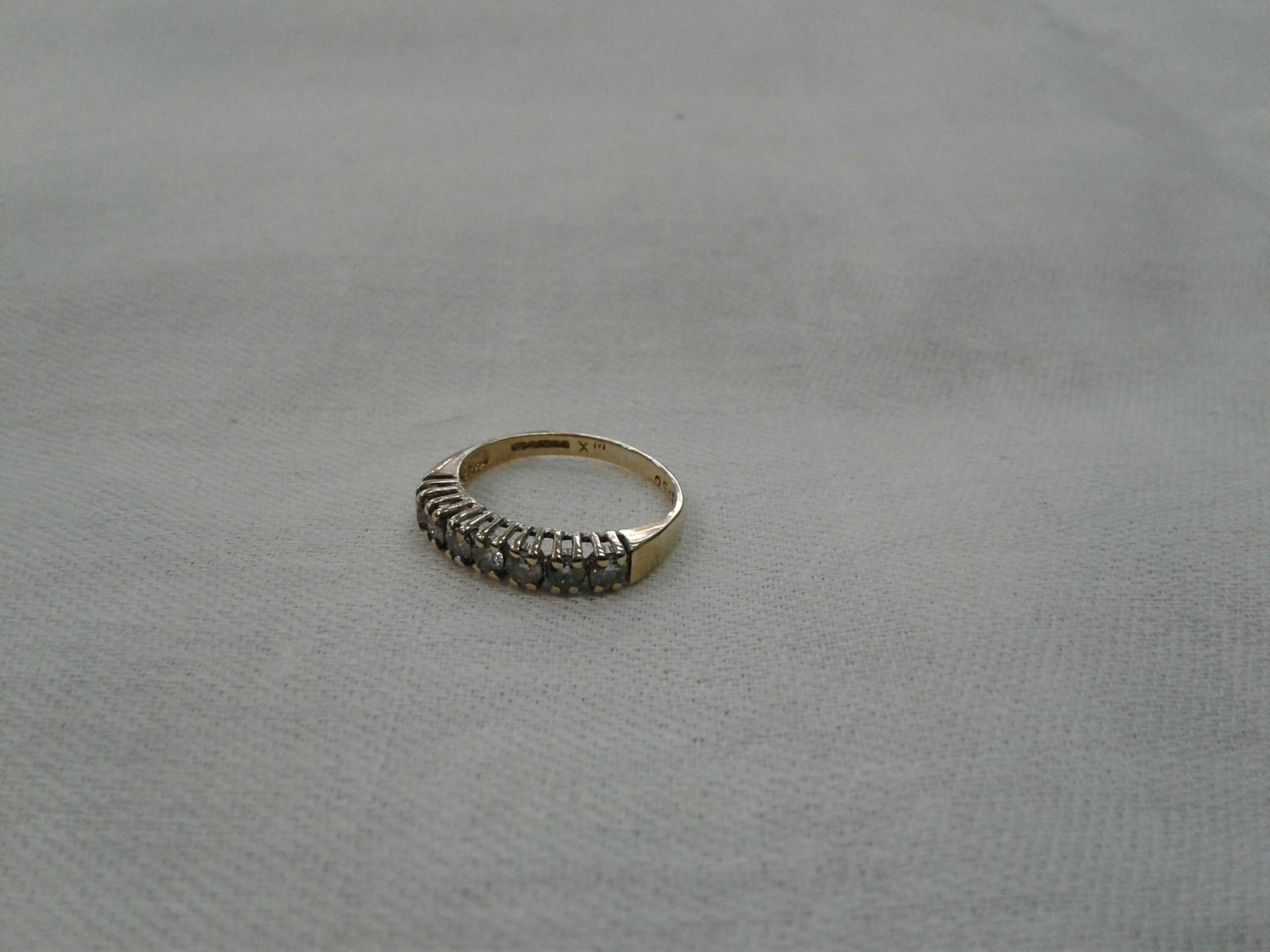 18CT GOLD DIAMOND ETERNITY RING