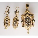 Napoleon III period half set - Pair of earrings and a pendant in gold set with rose [...]