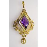 Neo-renaissance pendant - Enameled pendant set with an important amethyst, period [...]