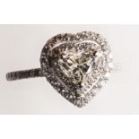 Heart ring - Heart cut diamond 0,72ct, Set with brilliant cut diamonds -