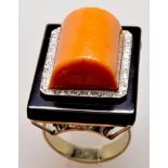 Coral ring - Impressive art deco ring. Onyx set with diamonds -