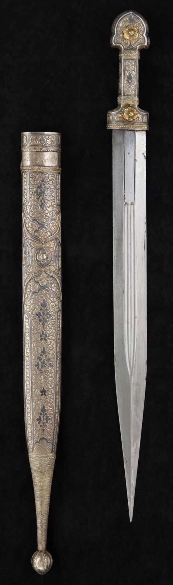 Caucasian dagger in a silver frame. Steel, silver, wood. Overall length in the sheath [...]