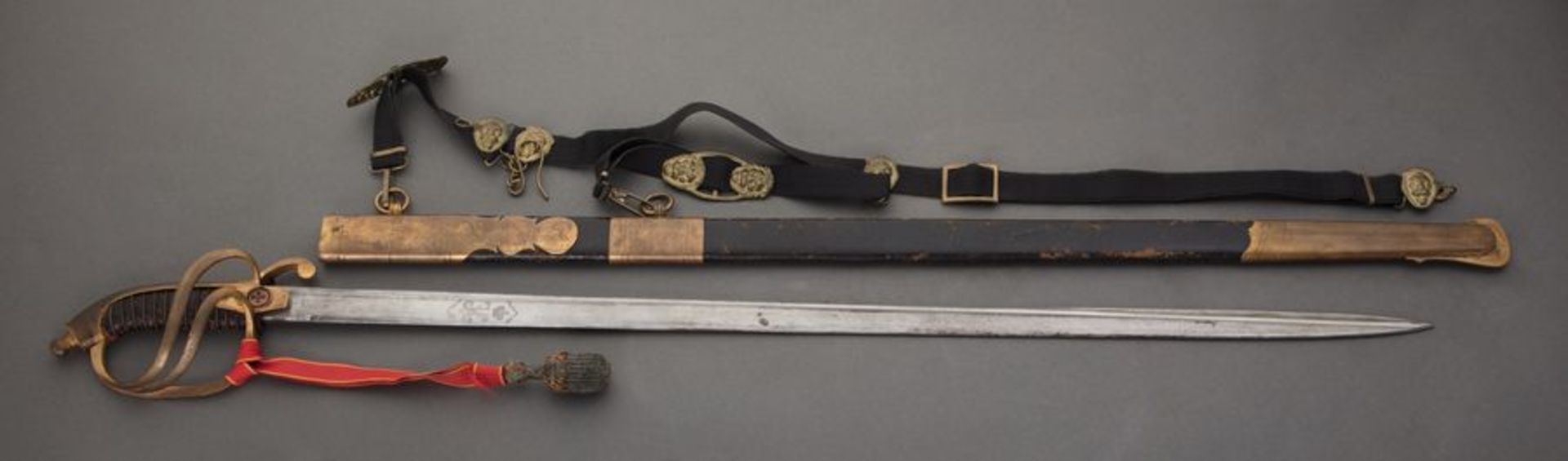 A naval of cer’s broadsword based on the sample of 1855 with the inscription « For [...] - Bild 14 aus 24