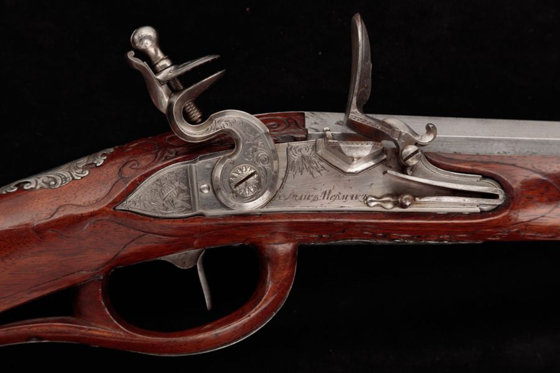 Russian hunting gun of the 1740s – 1780s, with a intlock, with a silver device. [...] - Bild 5 aus 6