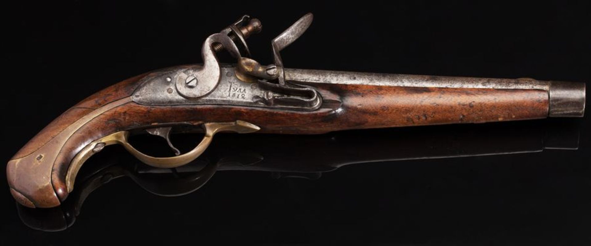 Russian cavalry soldier’s pistol of 1809, with a intlock. Overall length - 43.7 cm; [...]