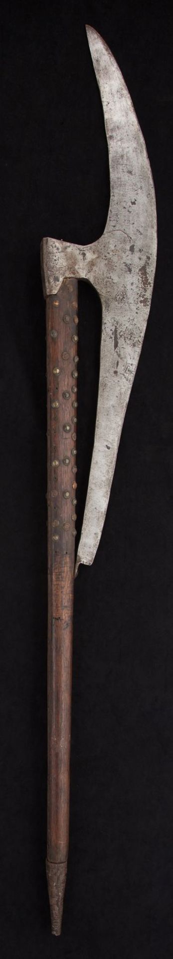 Berdiche Russian XVI - XVII century. Overall length - 129.7 cm; blade length - 77.8 [...] - Bild 2 aus 2