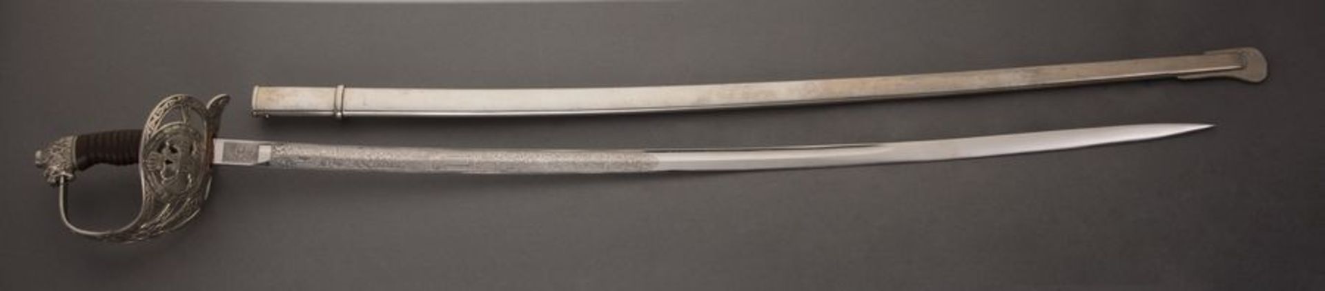 Sabre of the of cer of the land forces of the Kingdom of the Serbs, Croats and [...]