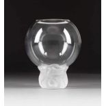 RENÉ LALIQUE 1860 Ay/Champagne - 1945 Paris LALIQUE KUGELVASE Frankreich, nach 1945 Farbloses