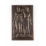 DEUTSCHER BILDPLASTIKER Tätig 1. Hälfte 20. Jh. Relieftafel mit zwei Frauenfiguren Bronze, braun