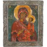 IKONE MIT DER GOTTESMUTTER VON TICHWIN (TICHWINSKAJA) MIT SILBER-BASMA Russland, 18. Jh. (Ikone),