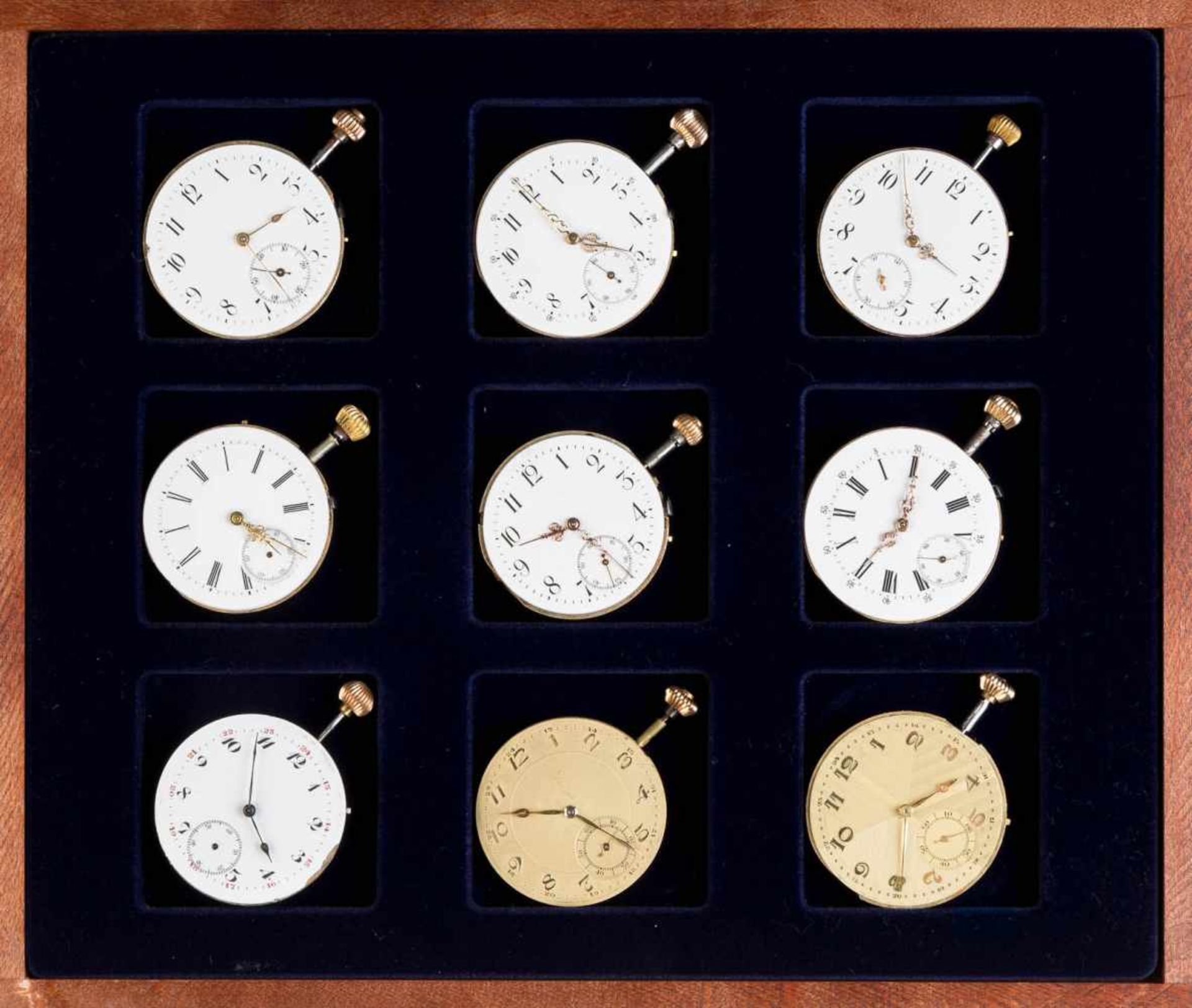 KONVOLUT TASCHENUHRWERKE U.A. 'SYSTEM GLASHÜTTE' 9-tlg. Uhrwerke für Taschenuhren, u.a. 'System