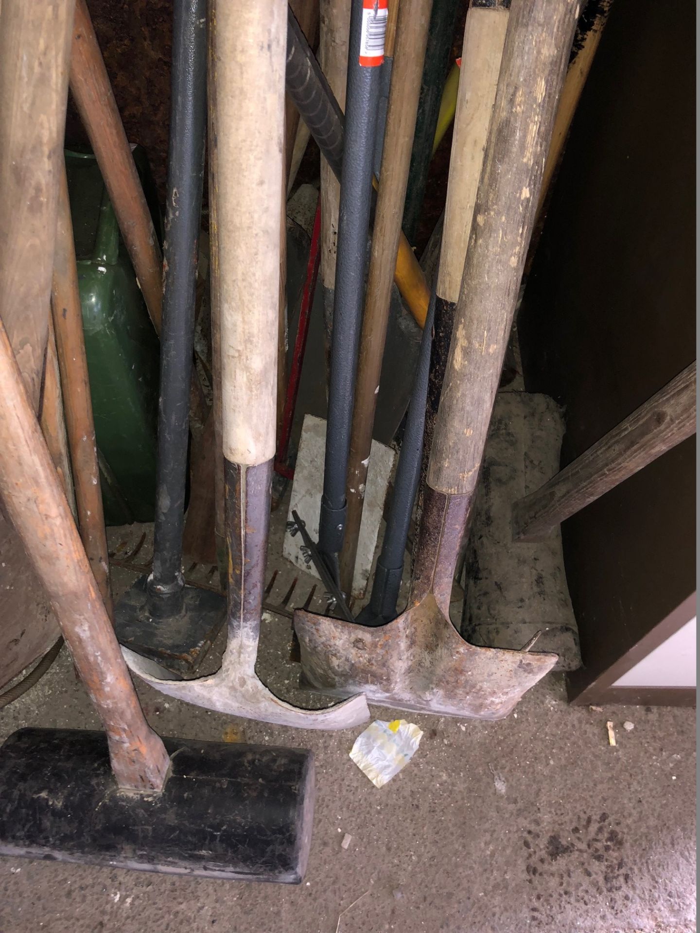 Job Lot of Spades, Brushes and Tools - Image 2 of 2