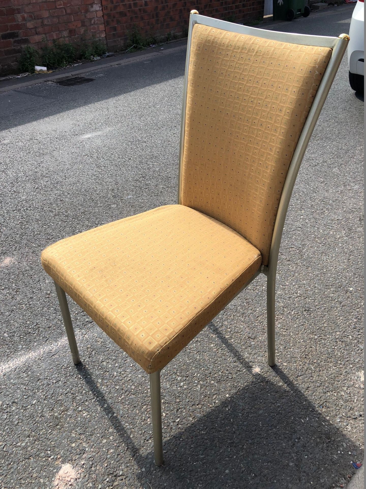 5 x Padded Banquet Chairs - High Quality Chairs Ideal For Restaurant/Social Clubs/Events (Brand - Image 3 of 3