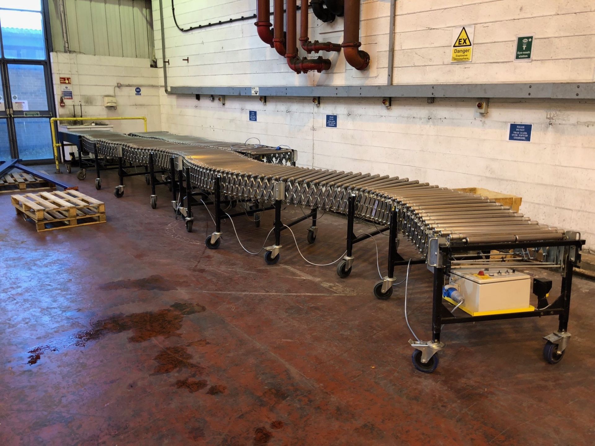 40ft Flexible Powered Roller Conveyor