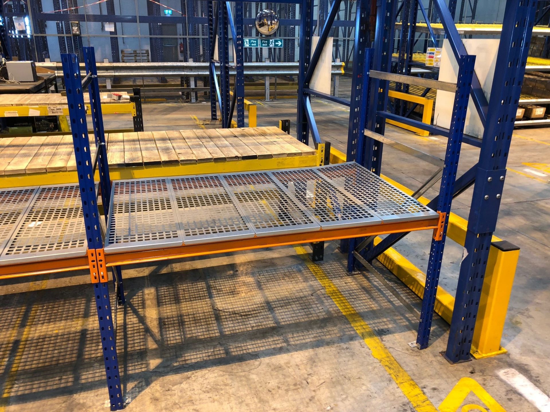 2 x Bays of Small Warehouse Racking/Shelving - Excellent Condition (L1500xH1500xD900mm - 3 x - Image 2 of 4