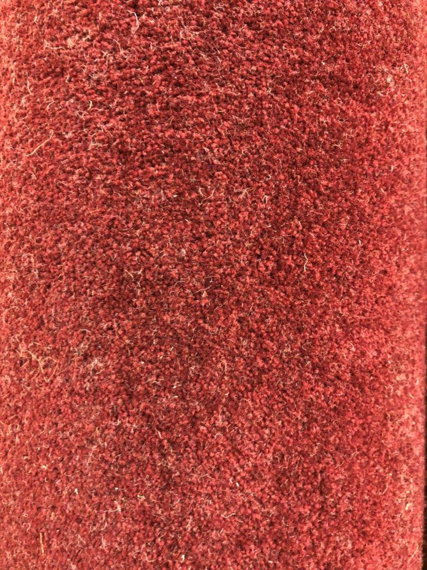 1 x Ryalux Carpet End Roll - Maroon 4.5x4.0m2 - Image 3 of 3