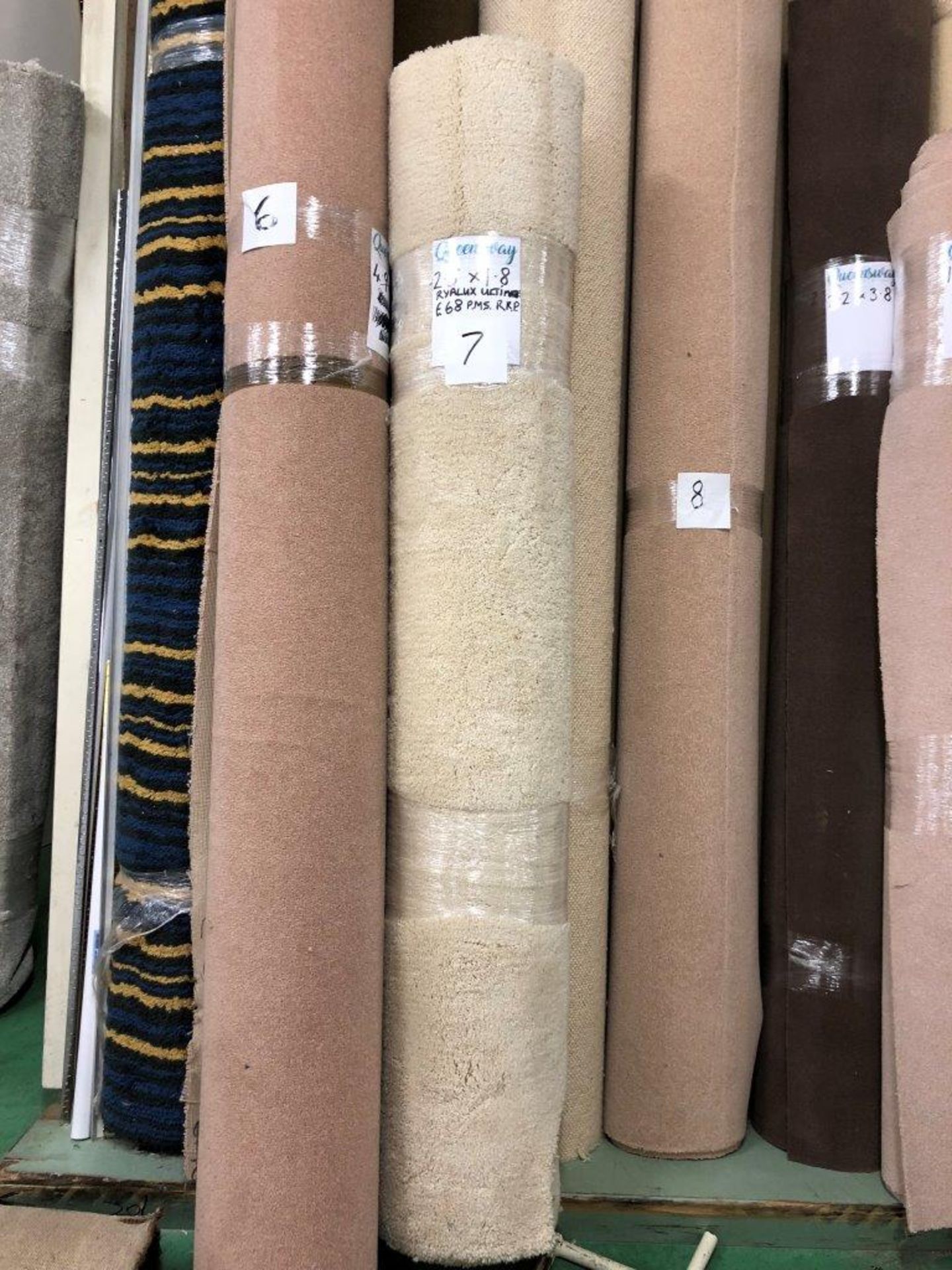 1 x Ryalux Ultimate Carpet End Roll - 2.5x1.8m2