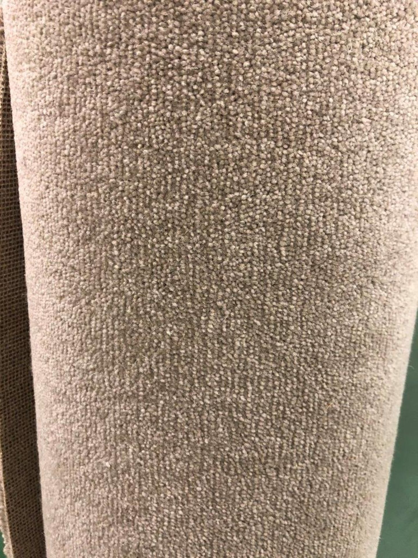 1 x Ryalux Carpet End Roll - Green 5.0x2.1m2 - Image 3 of 3