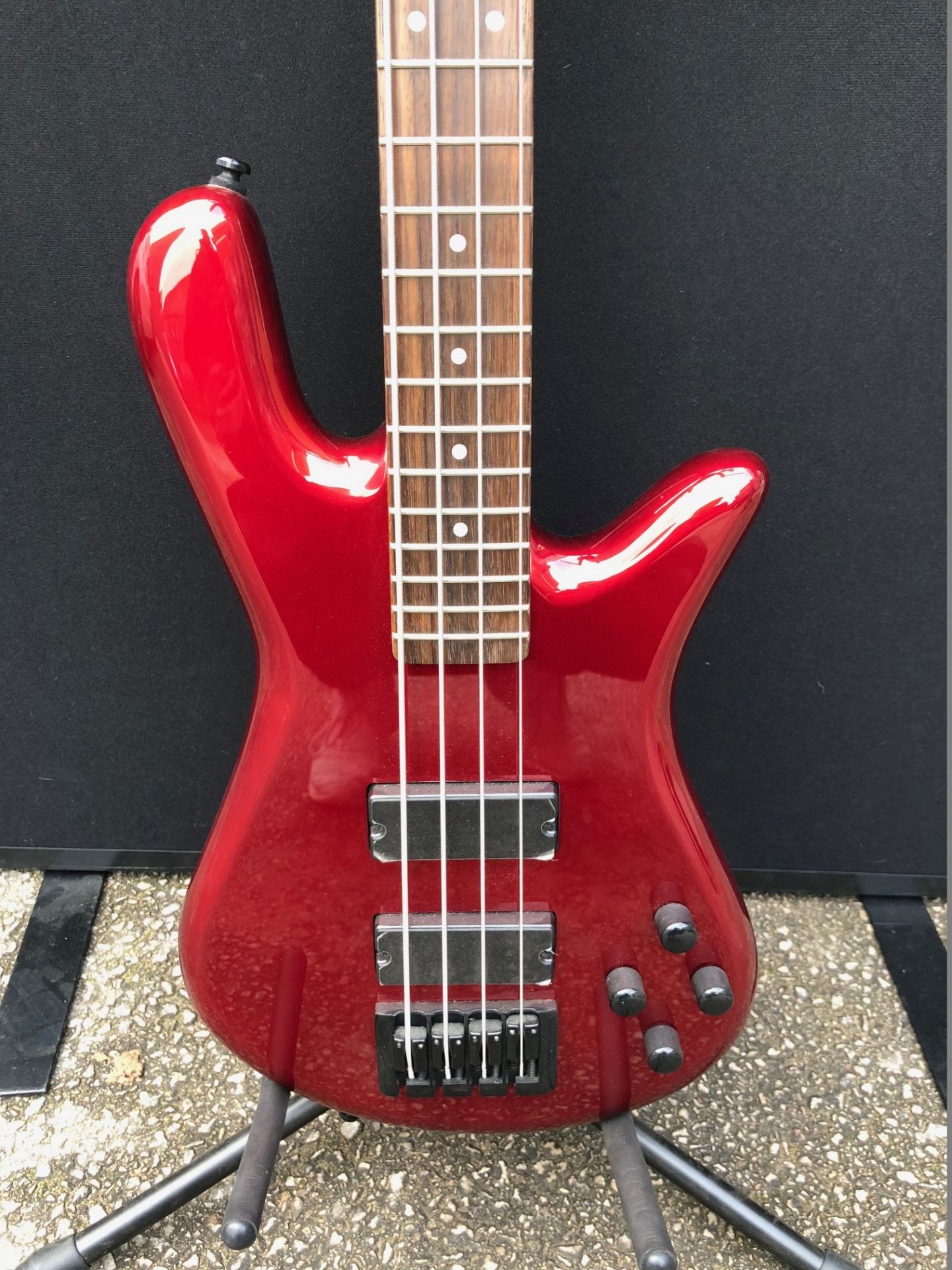 Spector Performer 4 String Electric Bass in Metallic Red (Brand New Ex Display - RRP £319.00) - Image 2 of 6