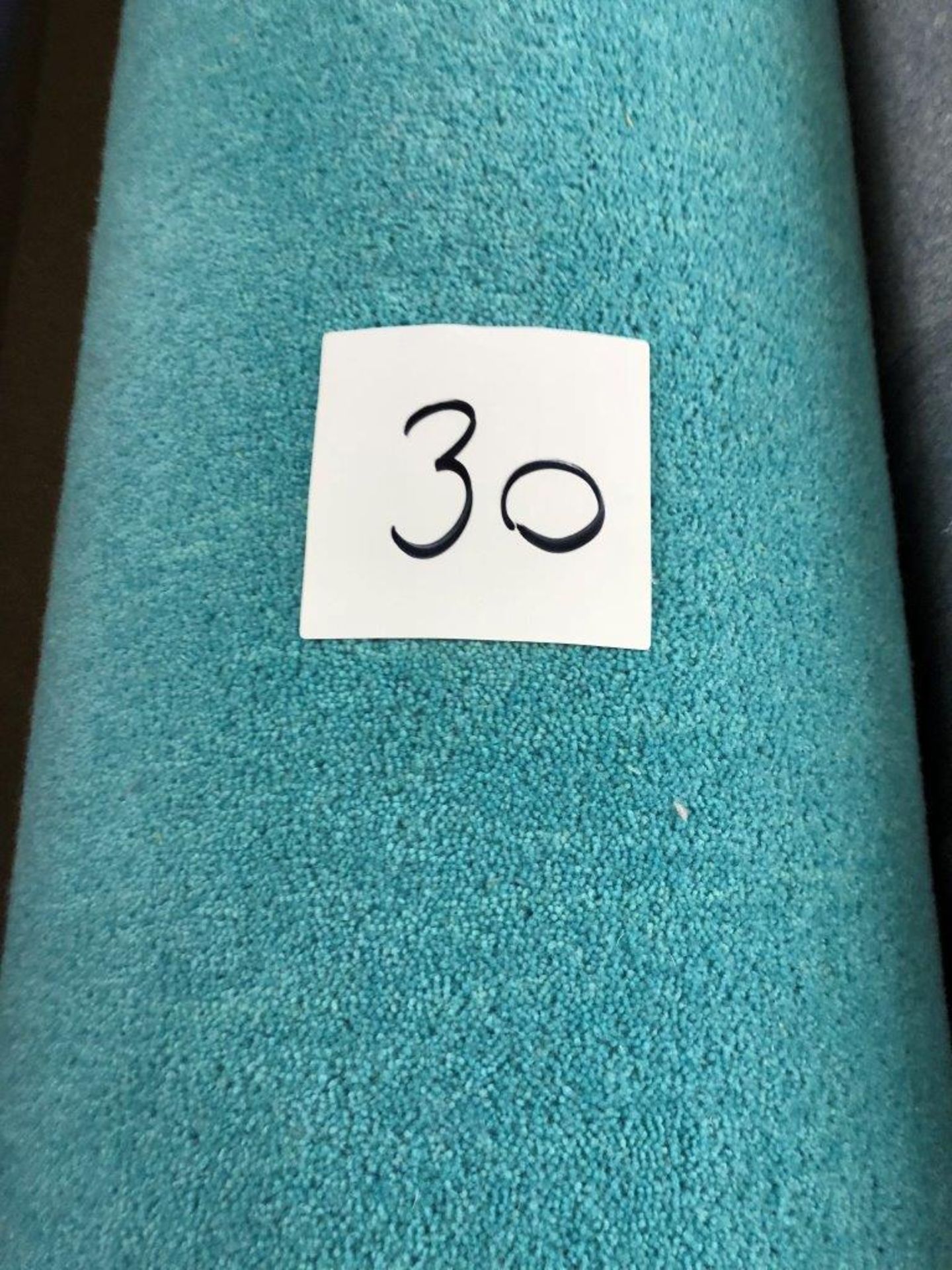 1 x Ryalux Carpet End Roll - Green 4.0x3.2m2 - Image 2 of 3