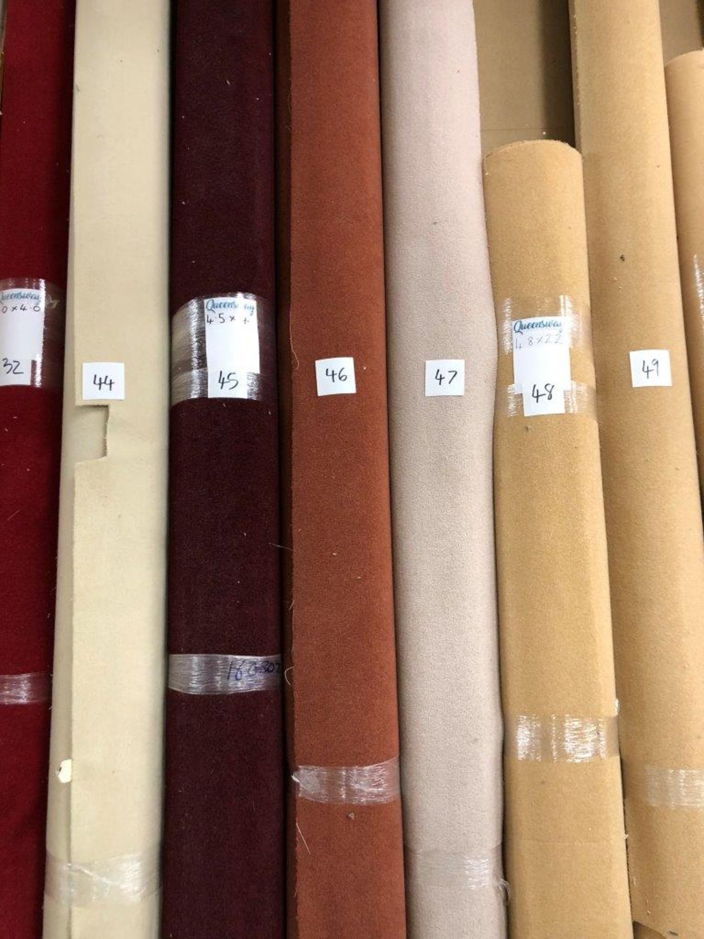 1 x Ryalux Carpet End Roll - Orange 4.5x4.0m2