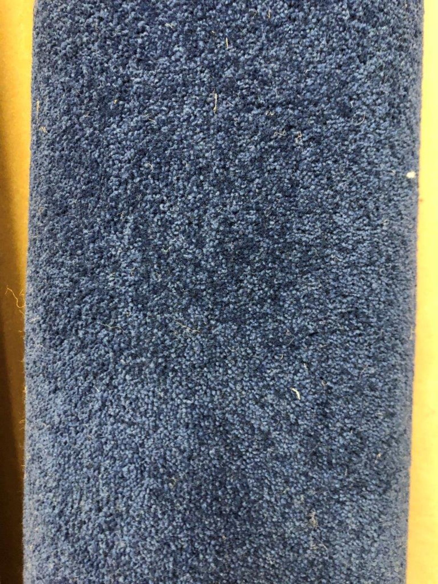 1 x Ryalux Carpet End Roll - Blue 4.2x2.3m2 - Image 3 of 3