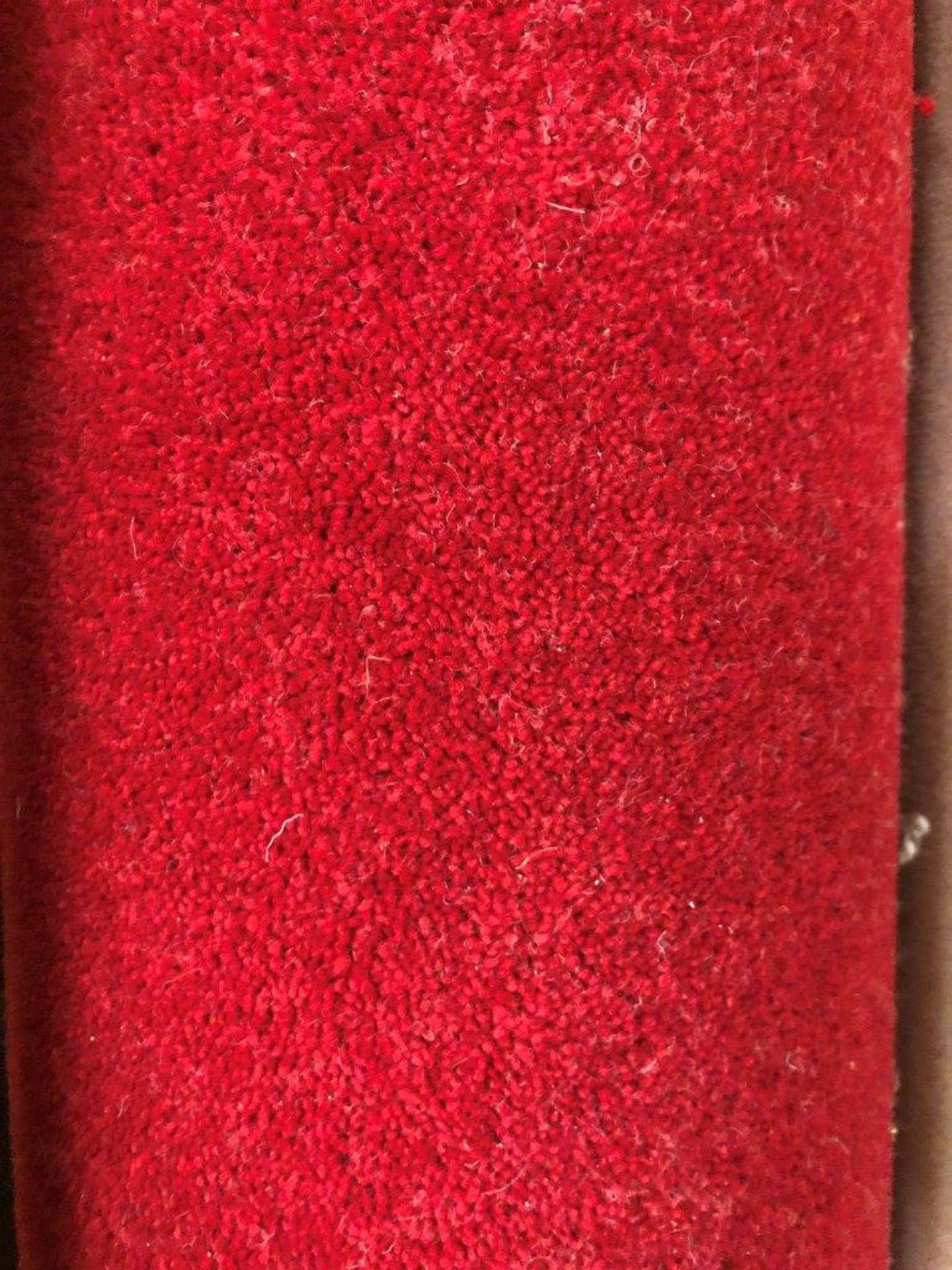 1 x Ryalux Carpet End Roll - Red 3.0x4.0m2 - Image 3 of 3