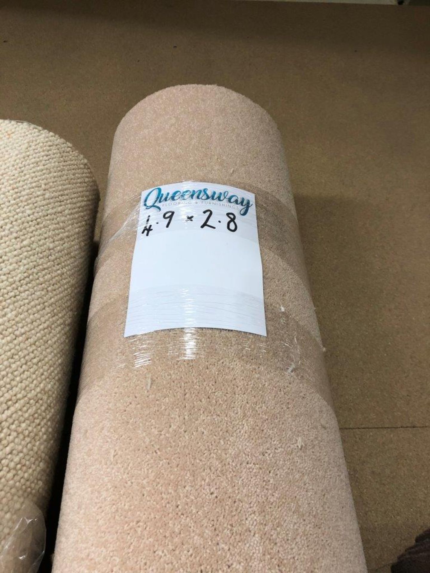 1 x Ryalux Carpet End Roll - Beige 4.9x2.8m2 - Image 2 of 3