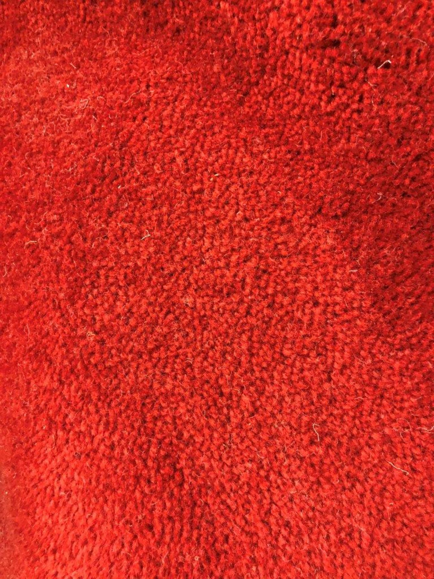 1 x Ryalux Carpet End Roll - Red 3.0x4.0m2 - Image 3 of 3