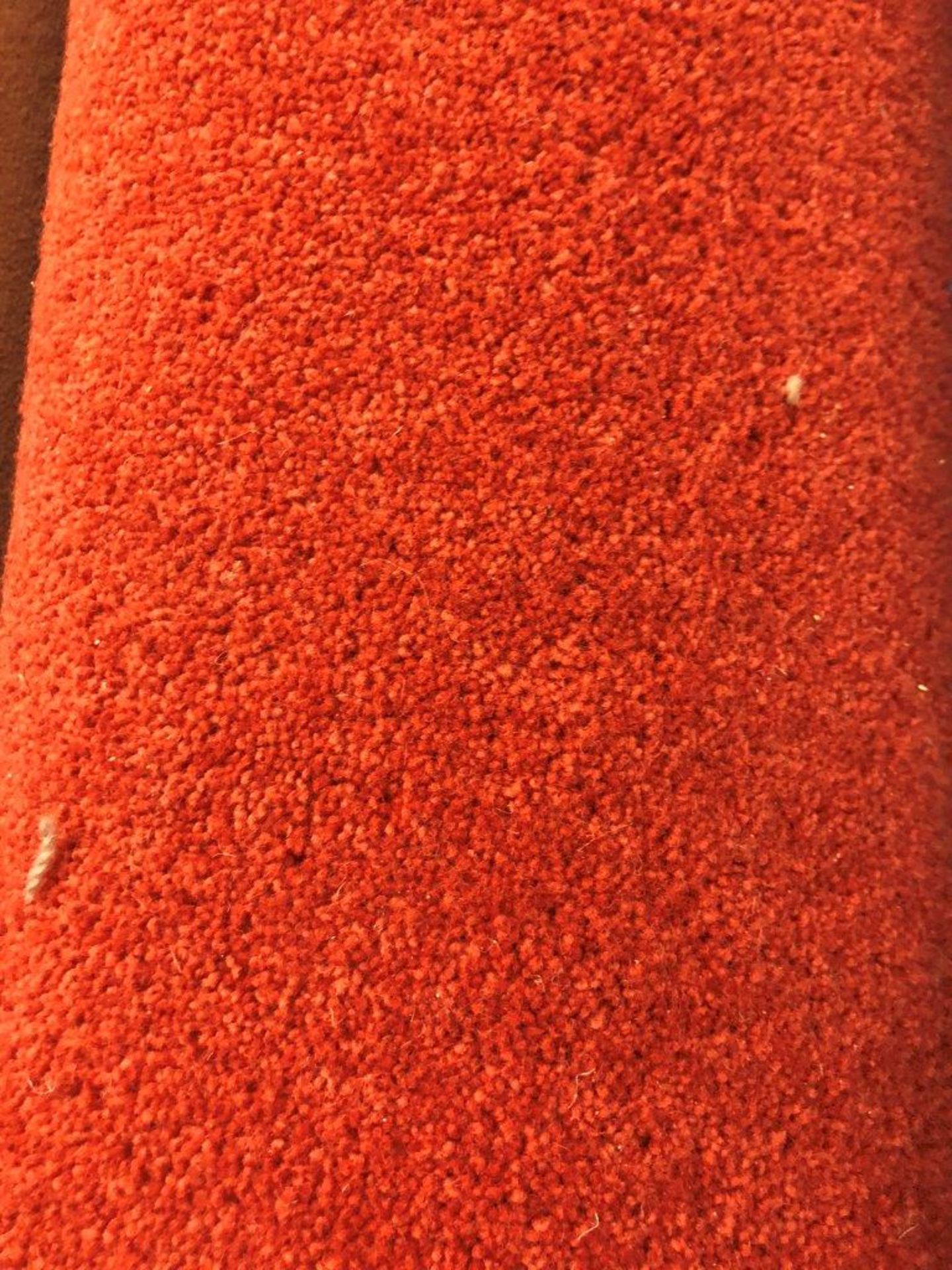 1 x Ryalux Carpet End Roll - Red 2.5x3.7m2 - Image 3 of 3