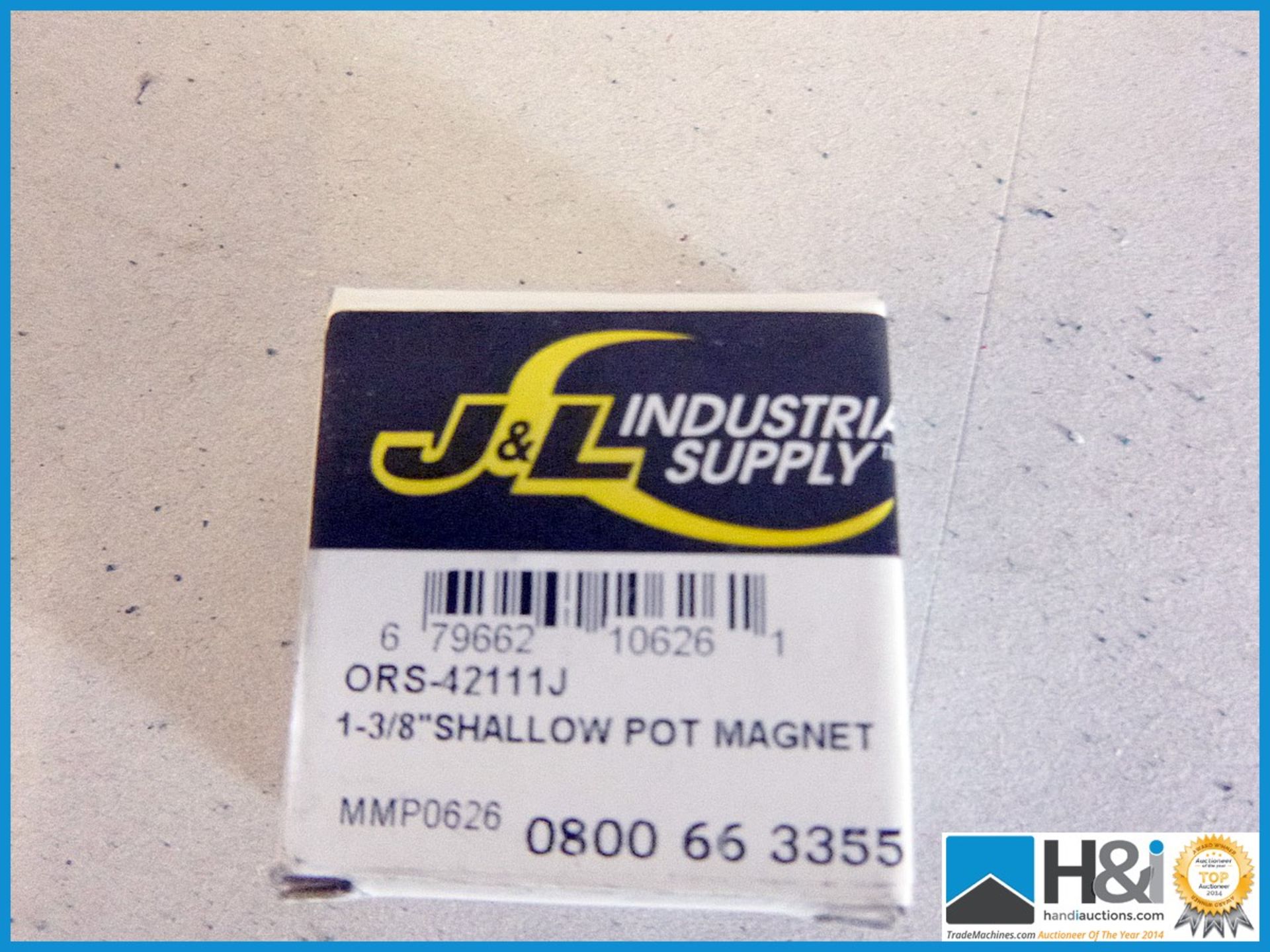1-3/8 DIA SHALLOW POT MAGNET. QTY 53. Appraisal: New, unused in original packaging. Viewing - Bild 2 aus 2