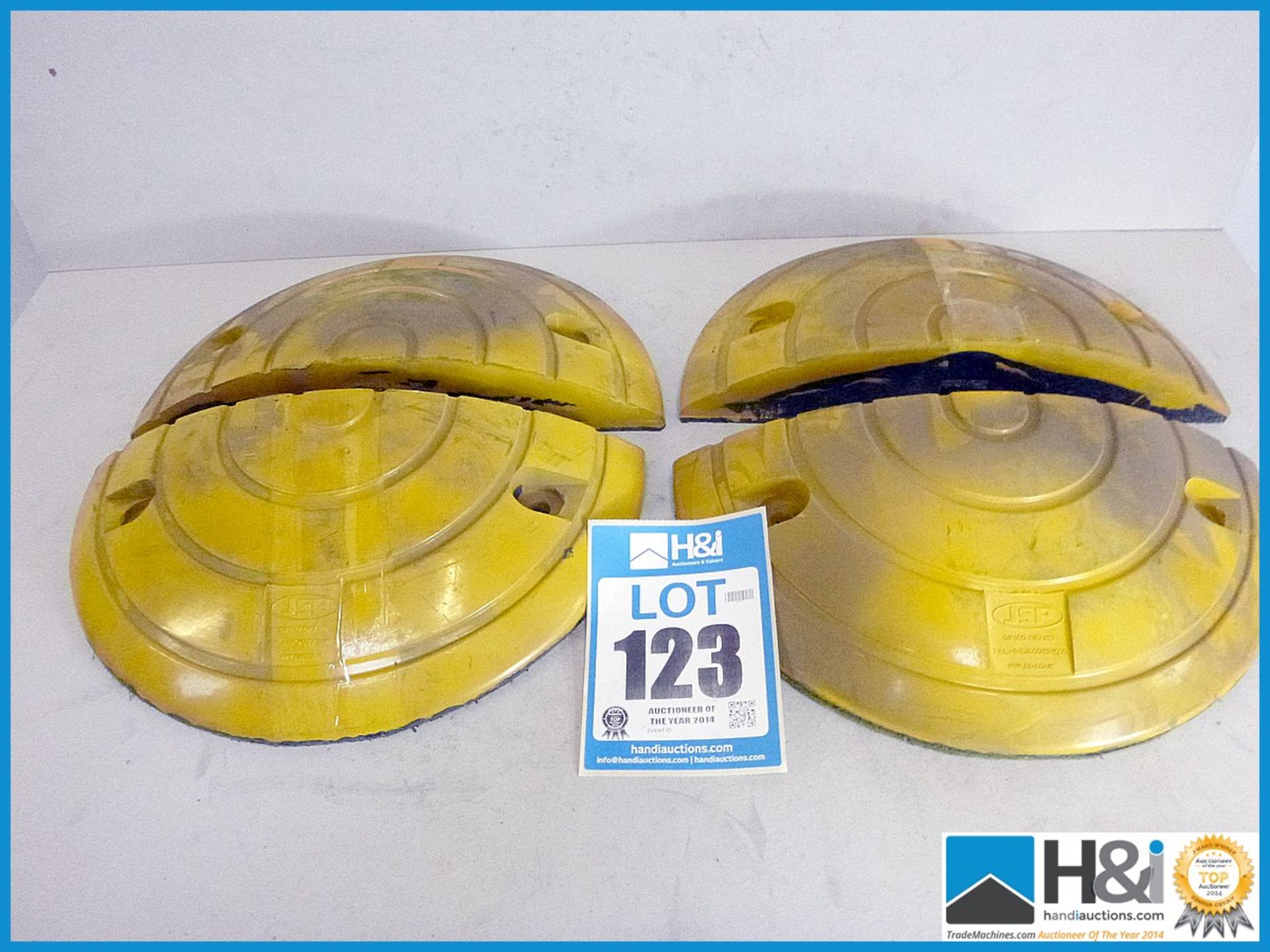 4mph Yellow Ends - Pair. X 2 pcs. Appraisal: New, unused in original packaging. Viewing essential