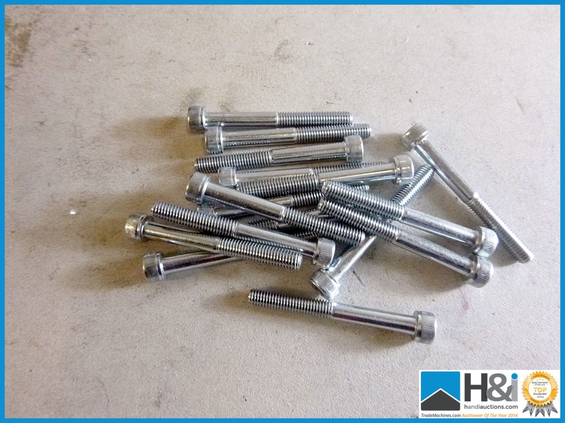 M5 X 45 CAP HEAD SCREWS BZP BOX 200. Appraisal: New, unused in original packaging. Viewing essential - Image 2 of 2