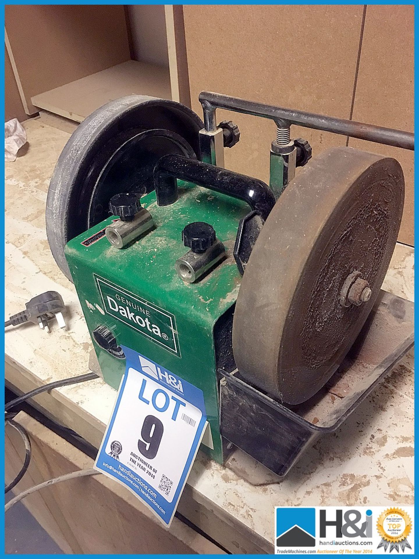 Genuine Dakota tool sharpening grinder Appraisal: Untested. Viewing essential Serial No: NA - Image 2 of 2