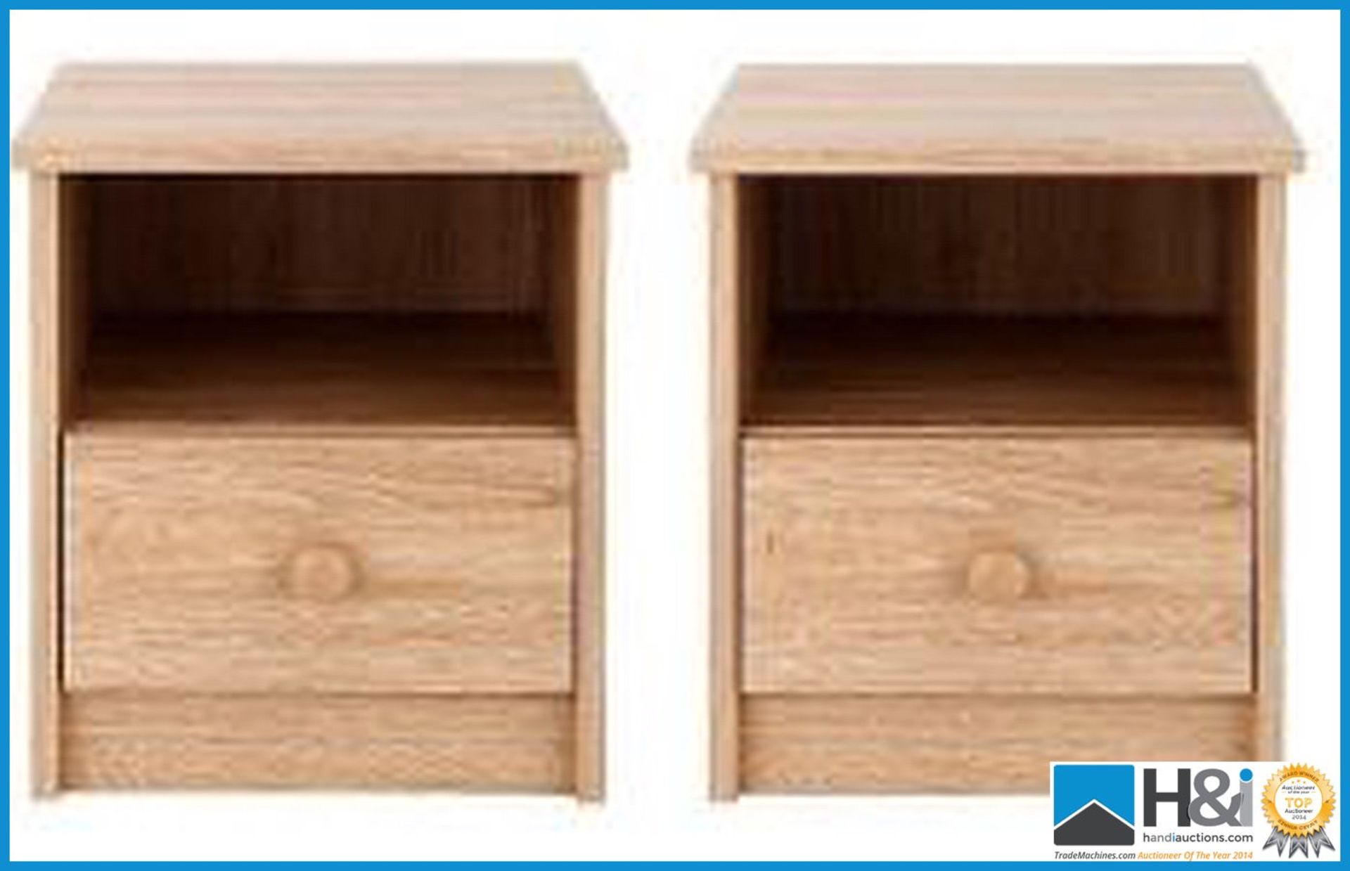 NEW IN BOX BANBURY BEDSIDE [OAK] 0 x 0 x 0cm RRP £0 Appraisal: New, unused in original packaging.