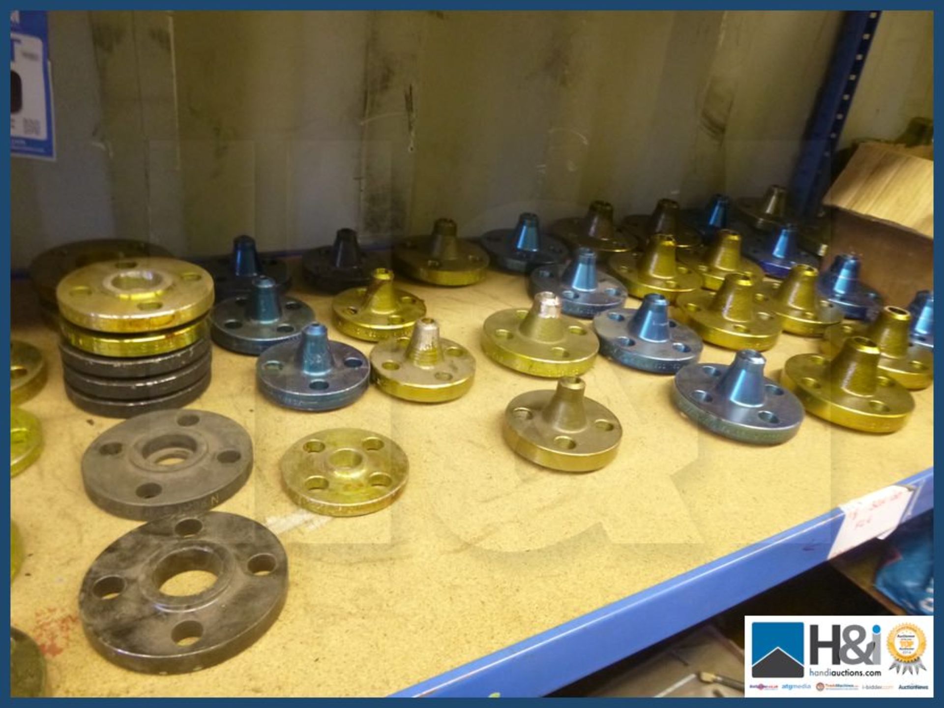 Quantity of various flanges and unfinished projects. No VAT on this lot except on the buyers premium - Image 3 of 4