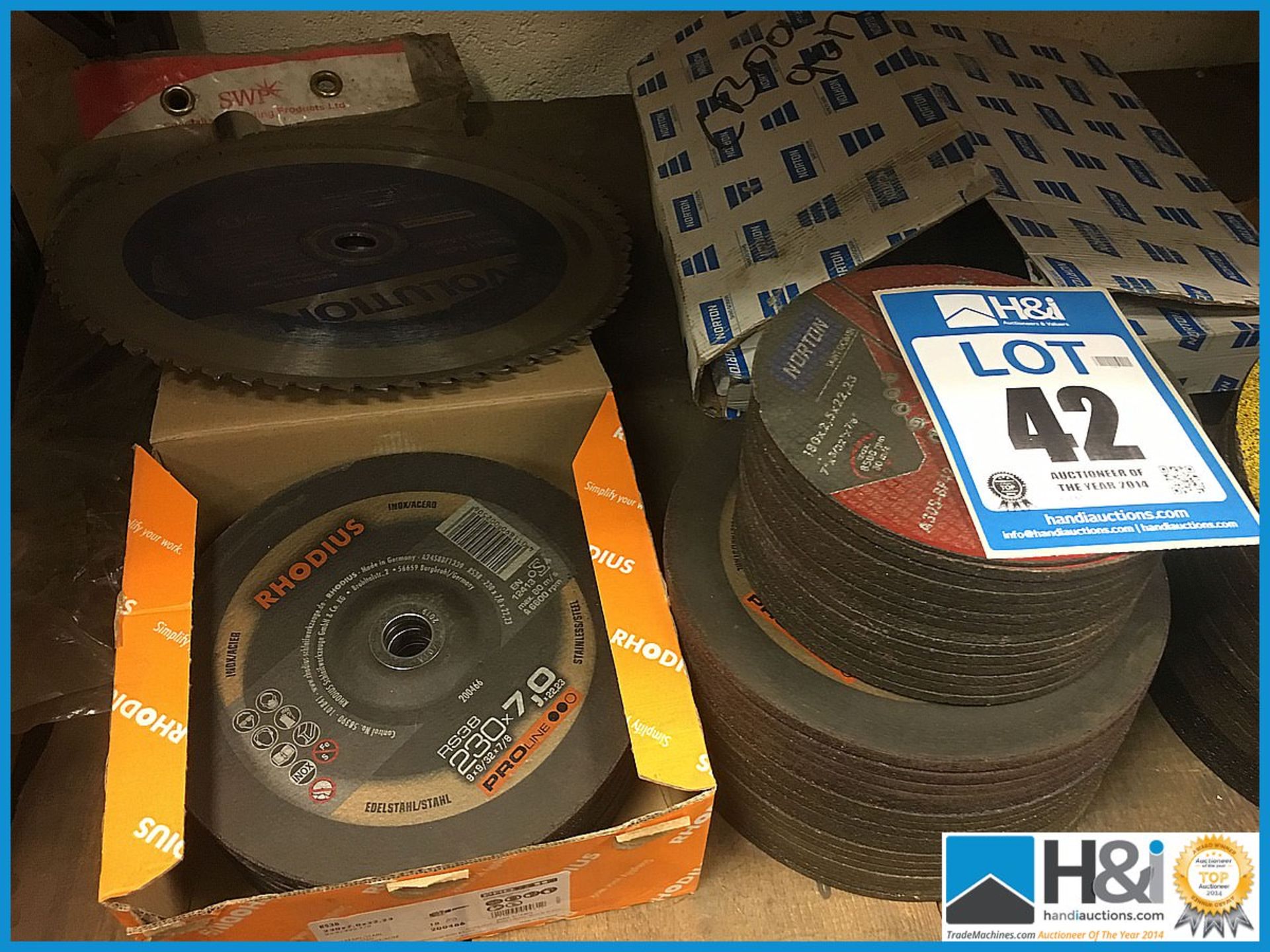 Excellent lot of abrasive and grinding wheels. No VAT on this lot except on the buyers premium - Image 2 of 4