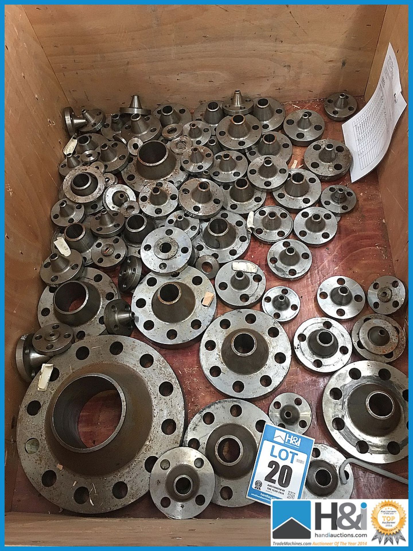 Quantity of steel flanges. No VAT on this lot except on the buyers premium Appraisal: Viewing