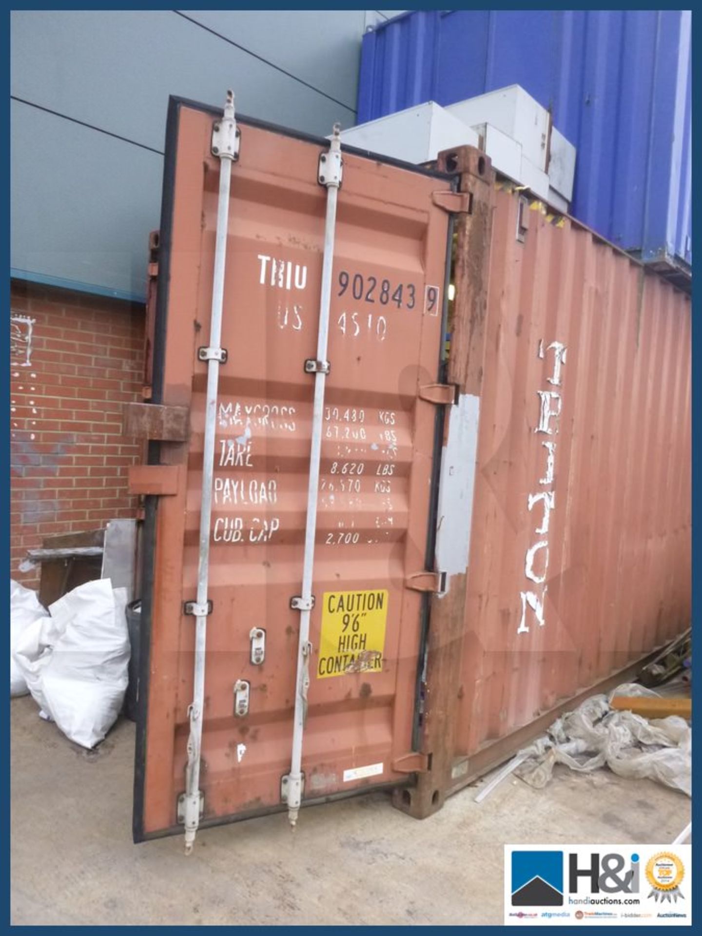 40 ft shipping container with lighting excluding contents. Good clean and dry. Loading available - Image 2 of 6