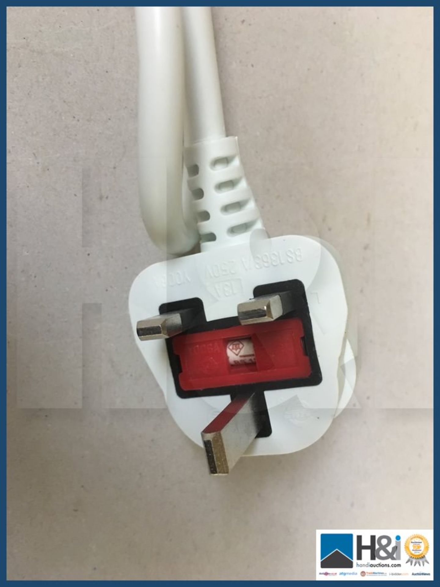 Huge Qty 3 core 70cm white leads with 13a plug open end 1.5mm. NO VAT on item except on buyers premi - Image 3 of 4