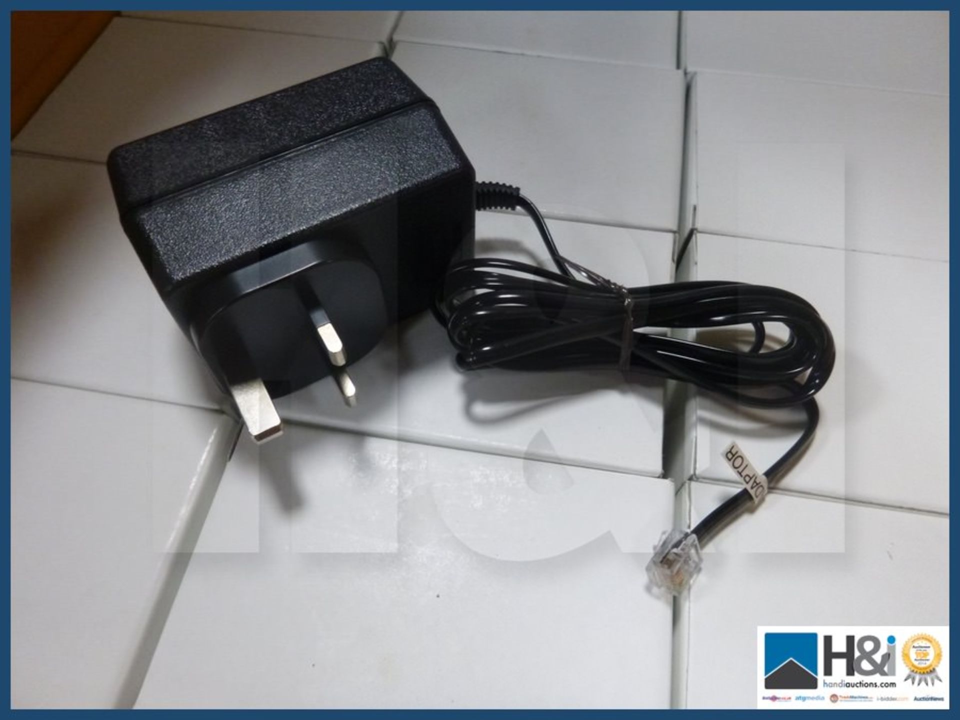8v/300mA + 9v/ 200mA power supply with rj11 output lead X 36 pcs. NO VAT on item except on buyers pr - Image 2 of 2