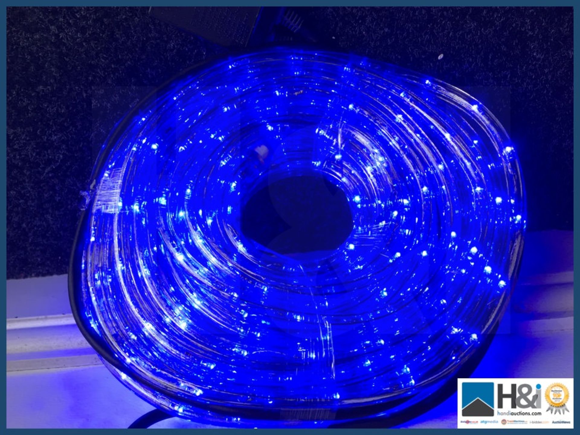 Brand new 15 meter LED rope light with various light display functions new in box. NO VAT on item ex - Image 2 of 2