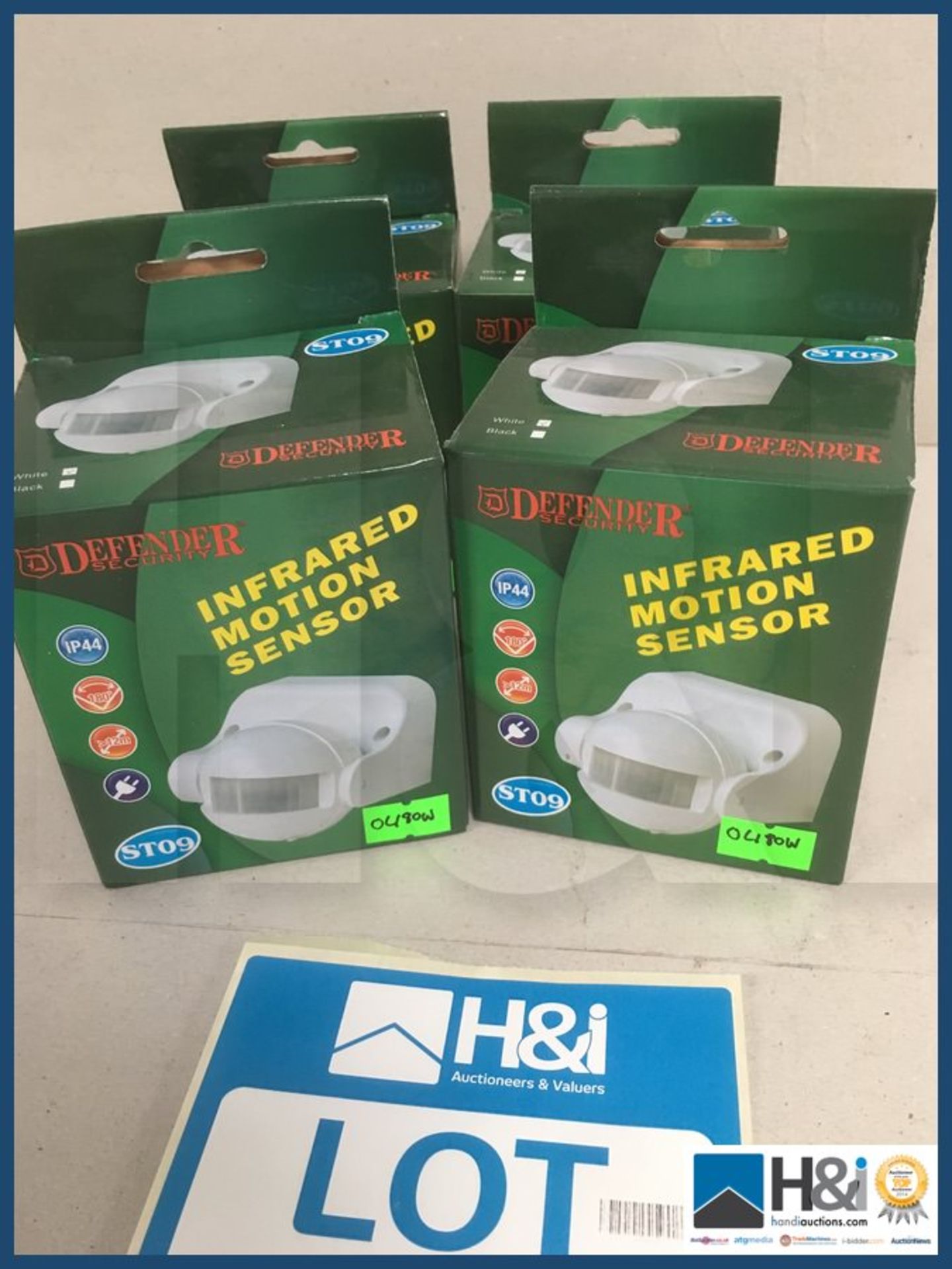 4 x New infared motion sensors. NO VAT on item except on buyers premium. Shipping and combined shipp - Image 2 of 2