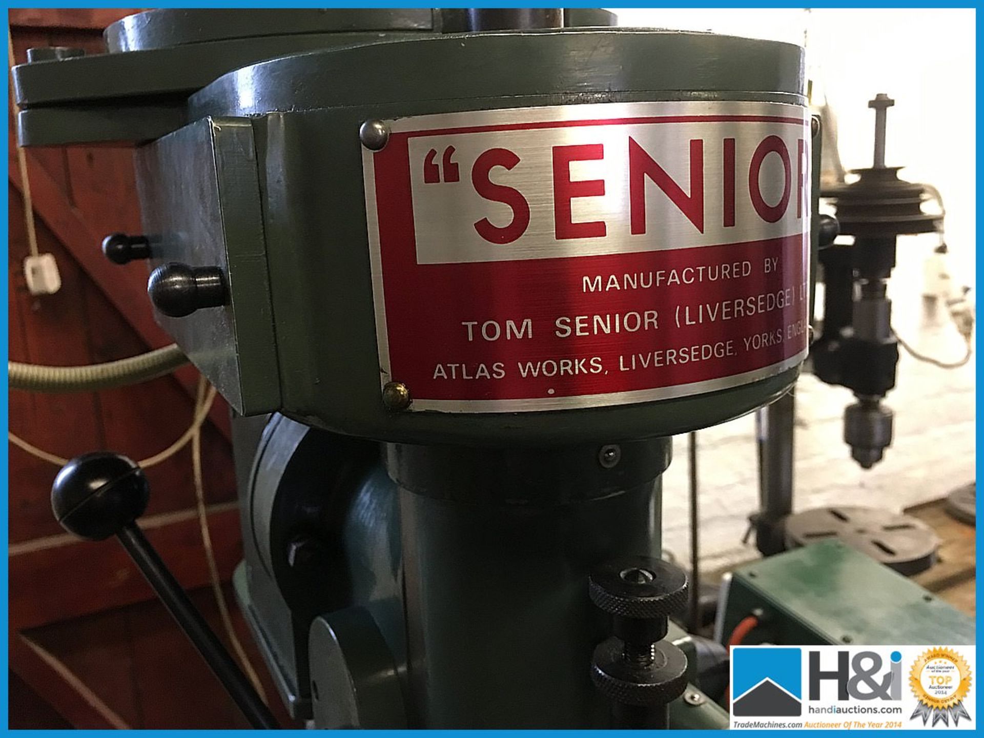 Beautiful example of a Tom Senior Type E single phase milling machine with tilt head, powered bed, - Image 5 of 21