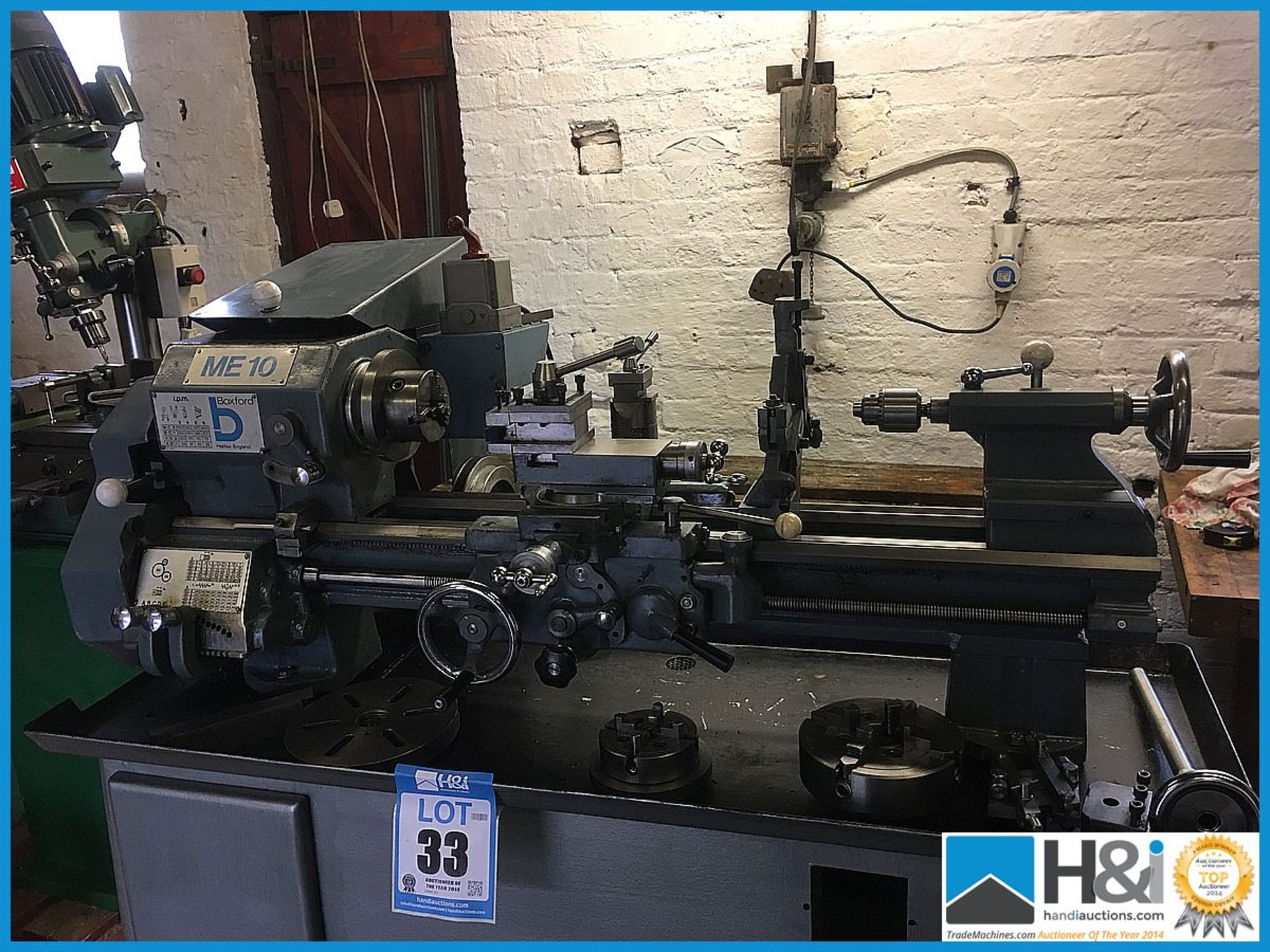 Boxford ME10 single phase engineers lathe with good quantity of chucks and accessories lovely