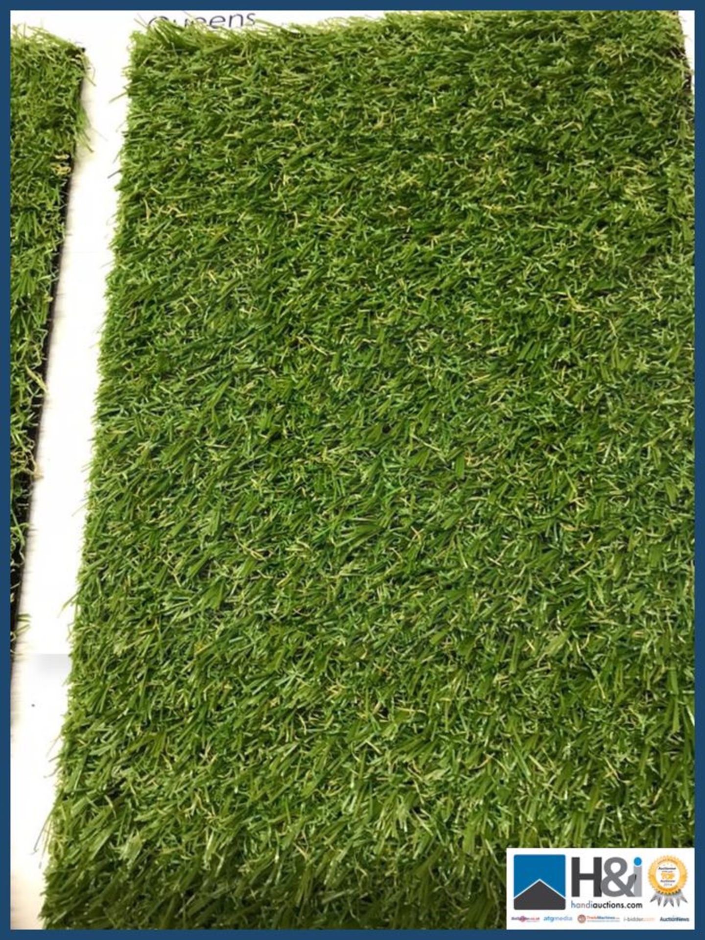 Oryzon Chiltern 32mm artificial grass. Contract quality RRP GBP 28.99 per square meter. 25x4m