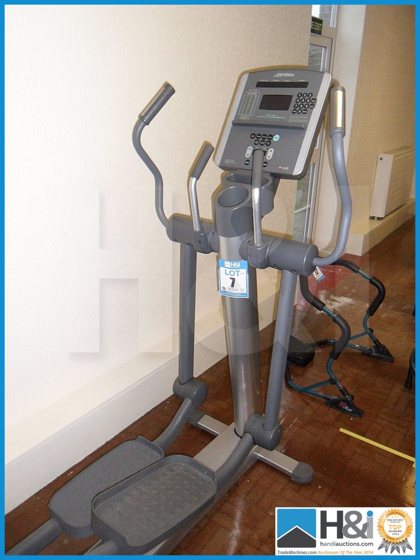 Life Fitness 95Xi cross trainer. Fully programmable. Features heart rate monitor etc. Presented in e