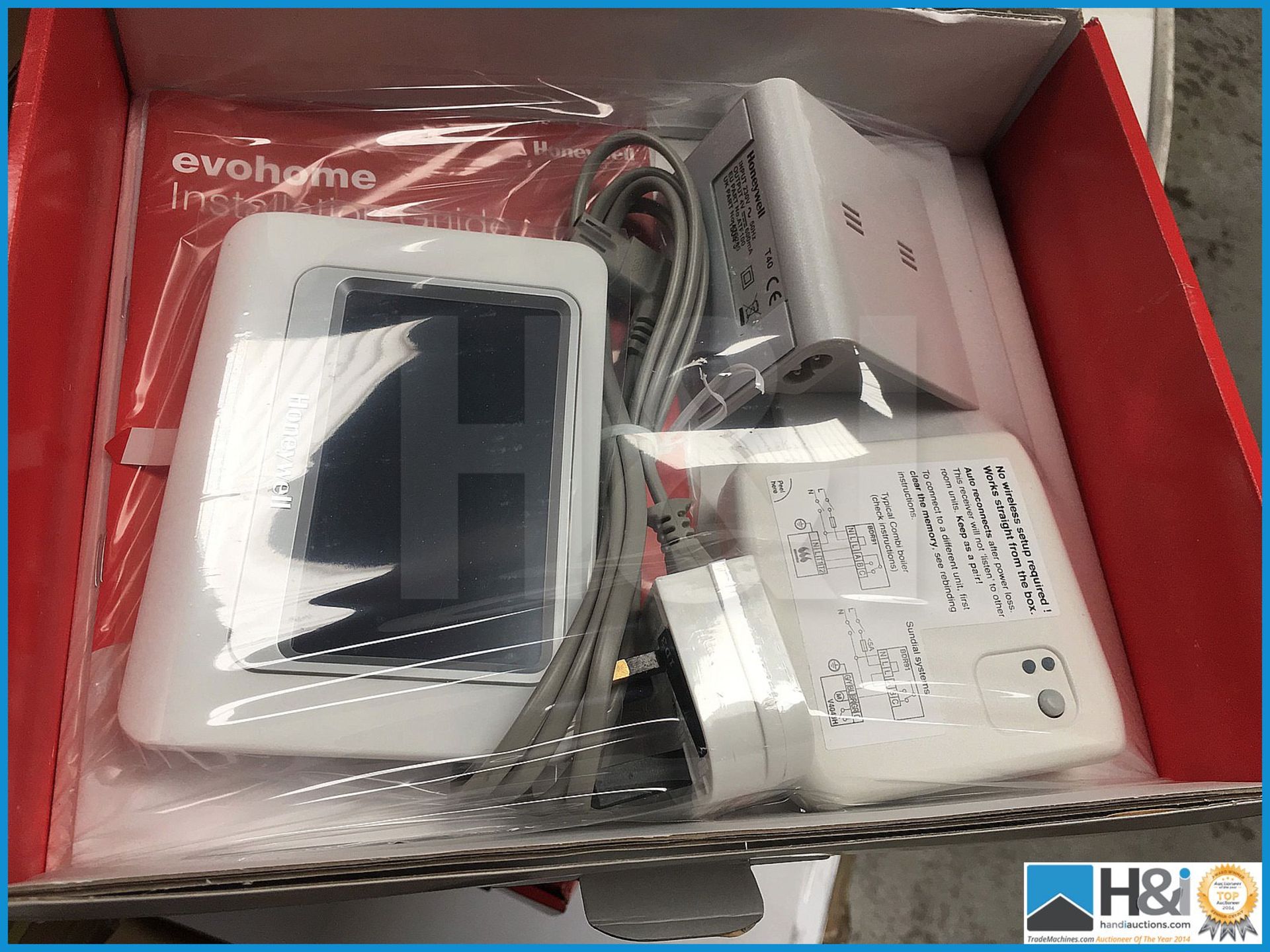 Honeywell Evohome base pack ATP921G2080. Unused and boxed. Suggested manufacturers selling price GBP - Image 4 of 4