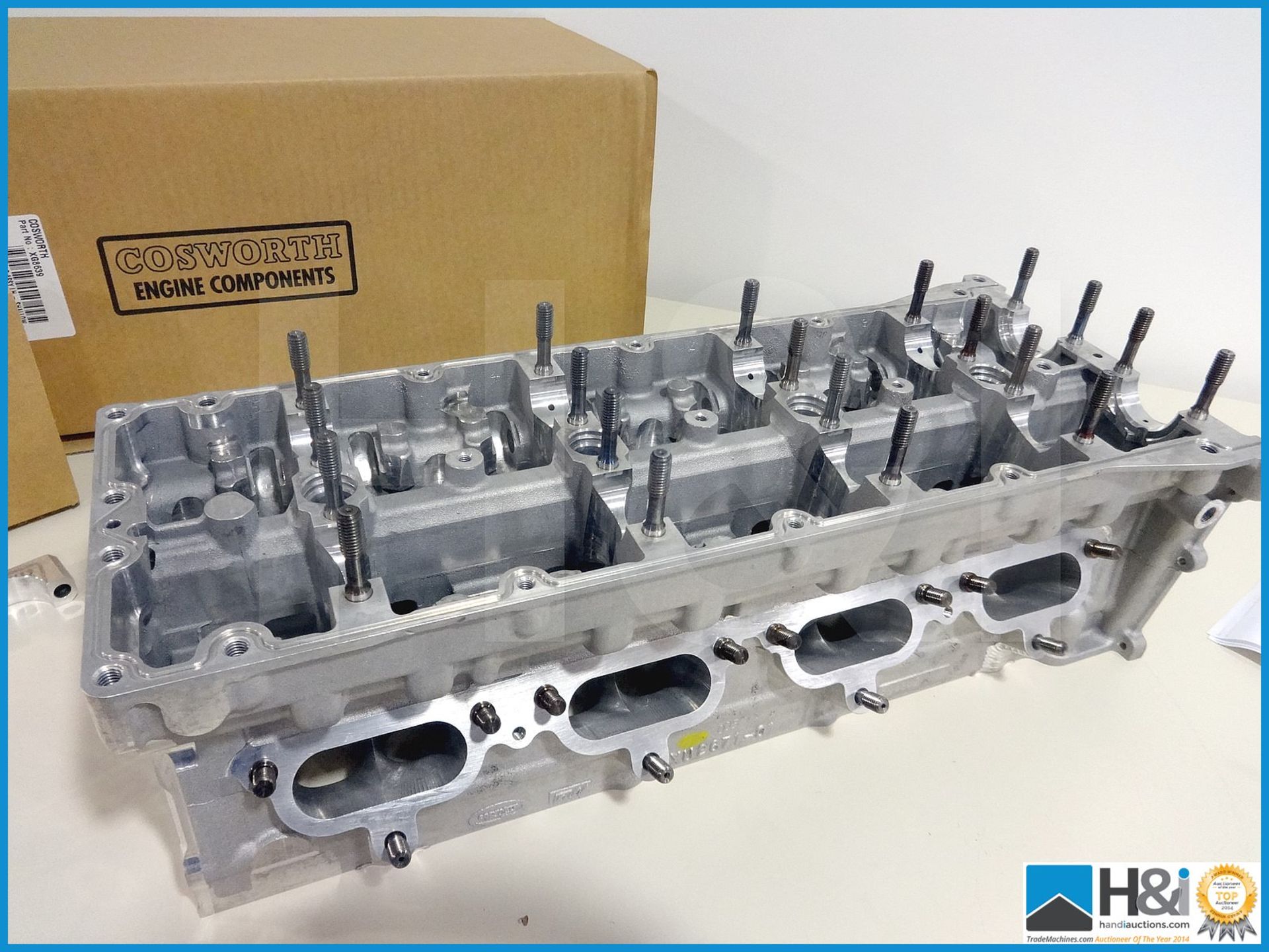 1 off Cosworth XG LH cylinder head assembly - shallow. Valued at over GBP 10,000. MC: XG8639 CILN: 1 - Image 4 of 8