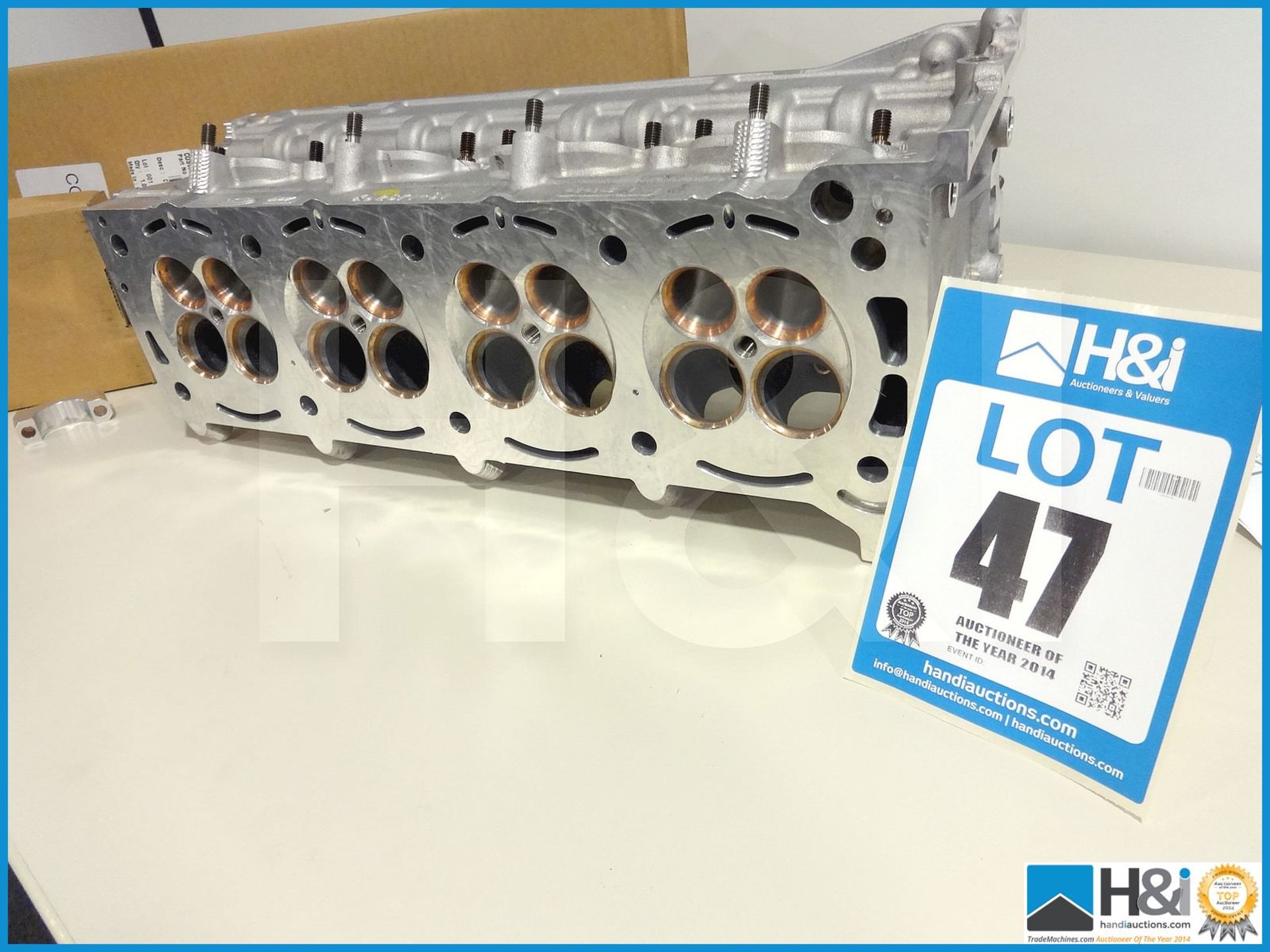 1 off Cosworth XG RH cylinder head assembly - shallow. Valued at over GBP 10,000. MC: XG8640 CILN: 1